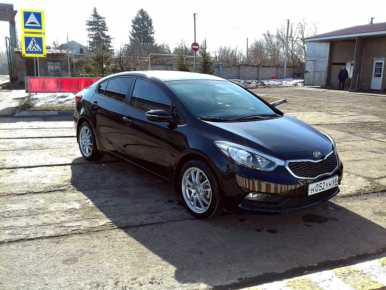 Громкий трехкомпонентный фронт в KIA Cerato